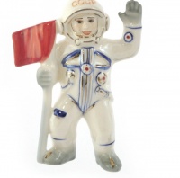 Елочная игрушка Космонавт